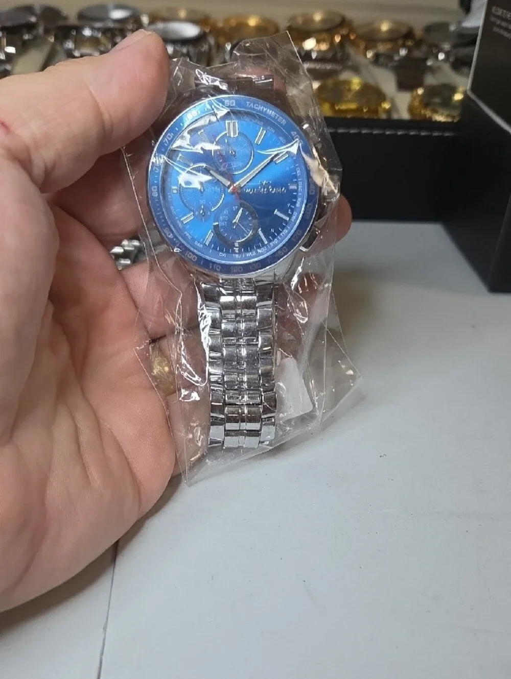 N/A sleek blue